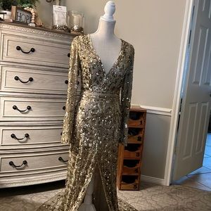 Mac duggal 5002d gown